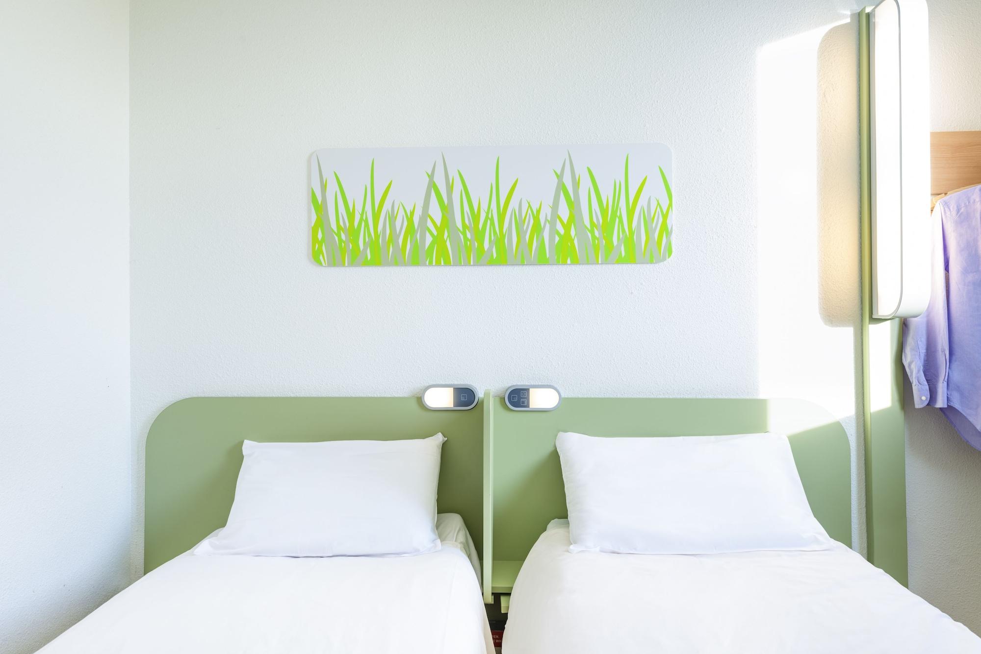 Ibis Budget Hyères Екстериор снимка