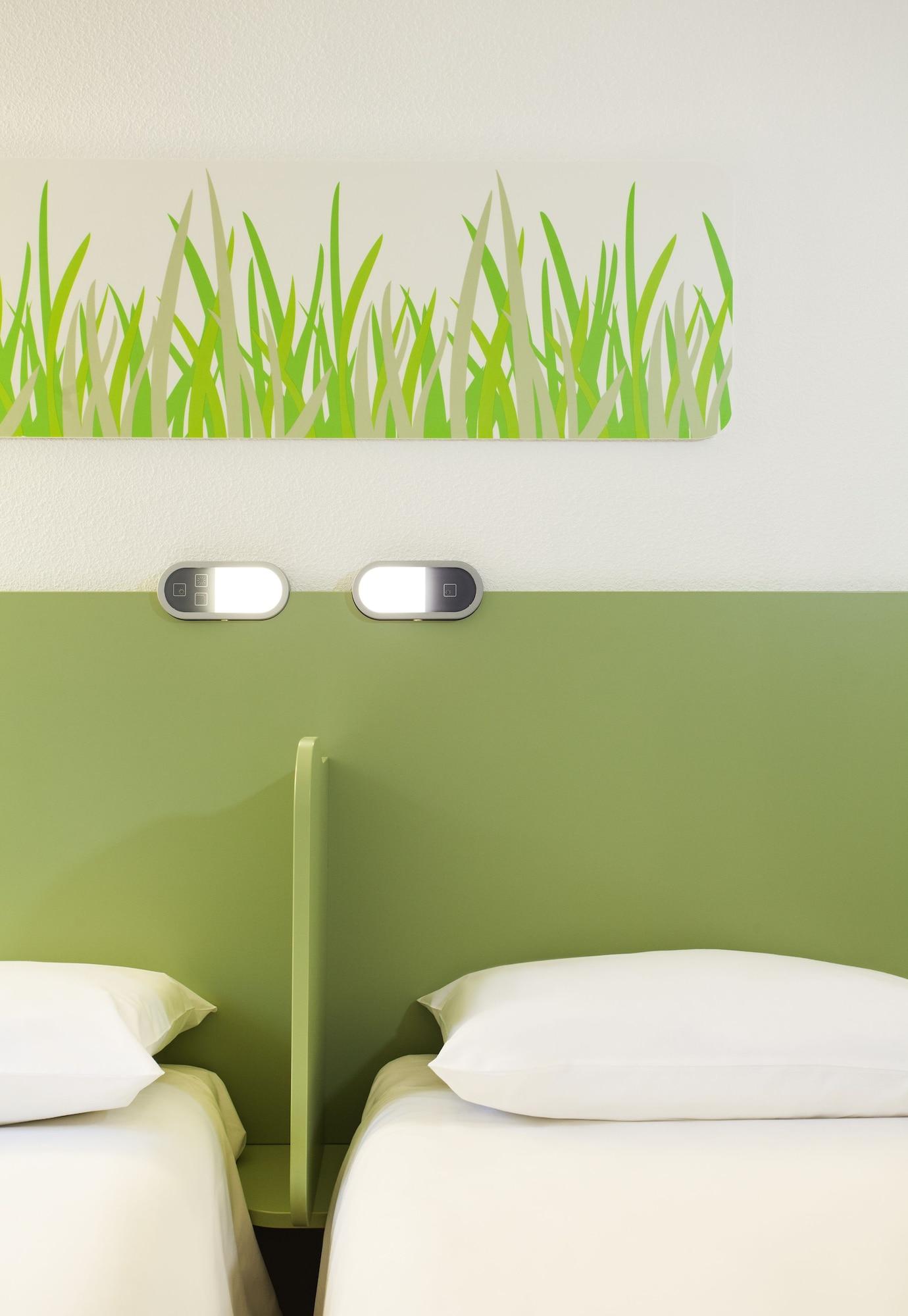Ibis Budget Hyères Екстериор снимка
