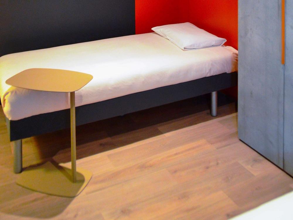Ibis Budget Hyères Екстериор снимка