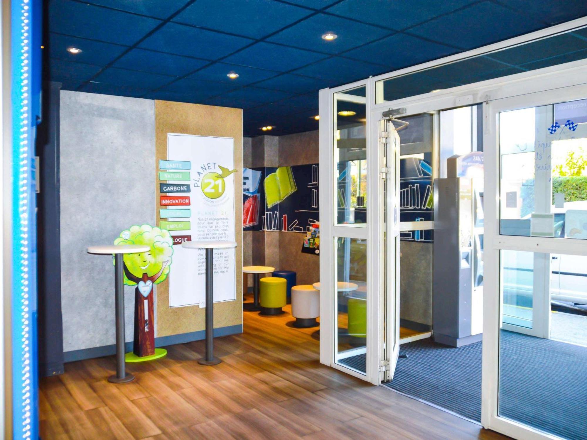 Ibis Budget Hyères Екстериор снимка